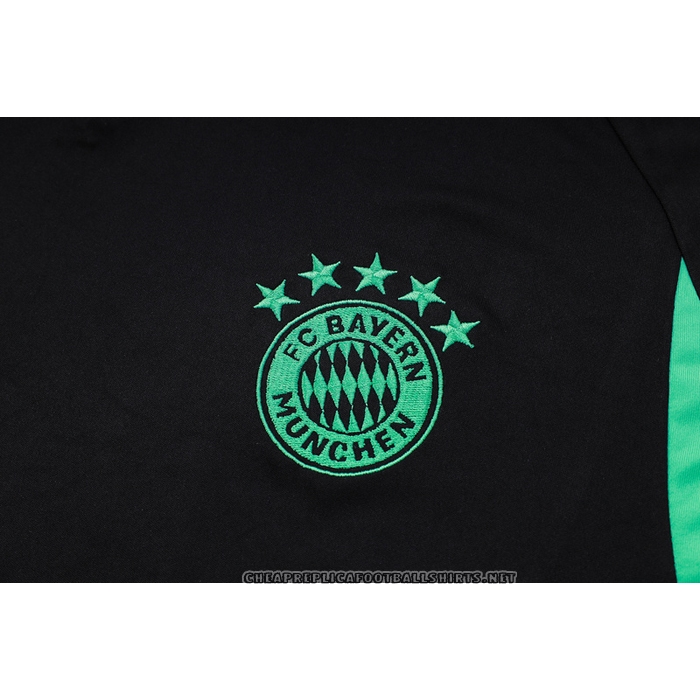 Tracksuit
 Bayern Munich 2023-2024 Short Sleeve
 Black
 - Shorts
